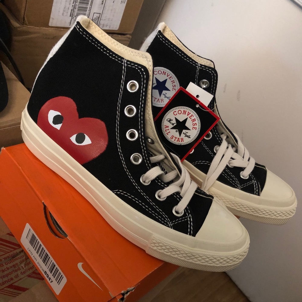 Comme des Garcon Play Size  5.5 - Brand New No Box